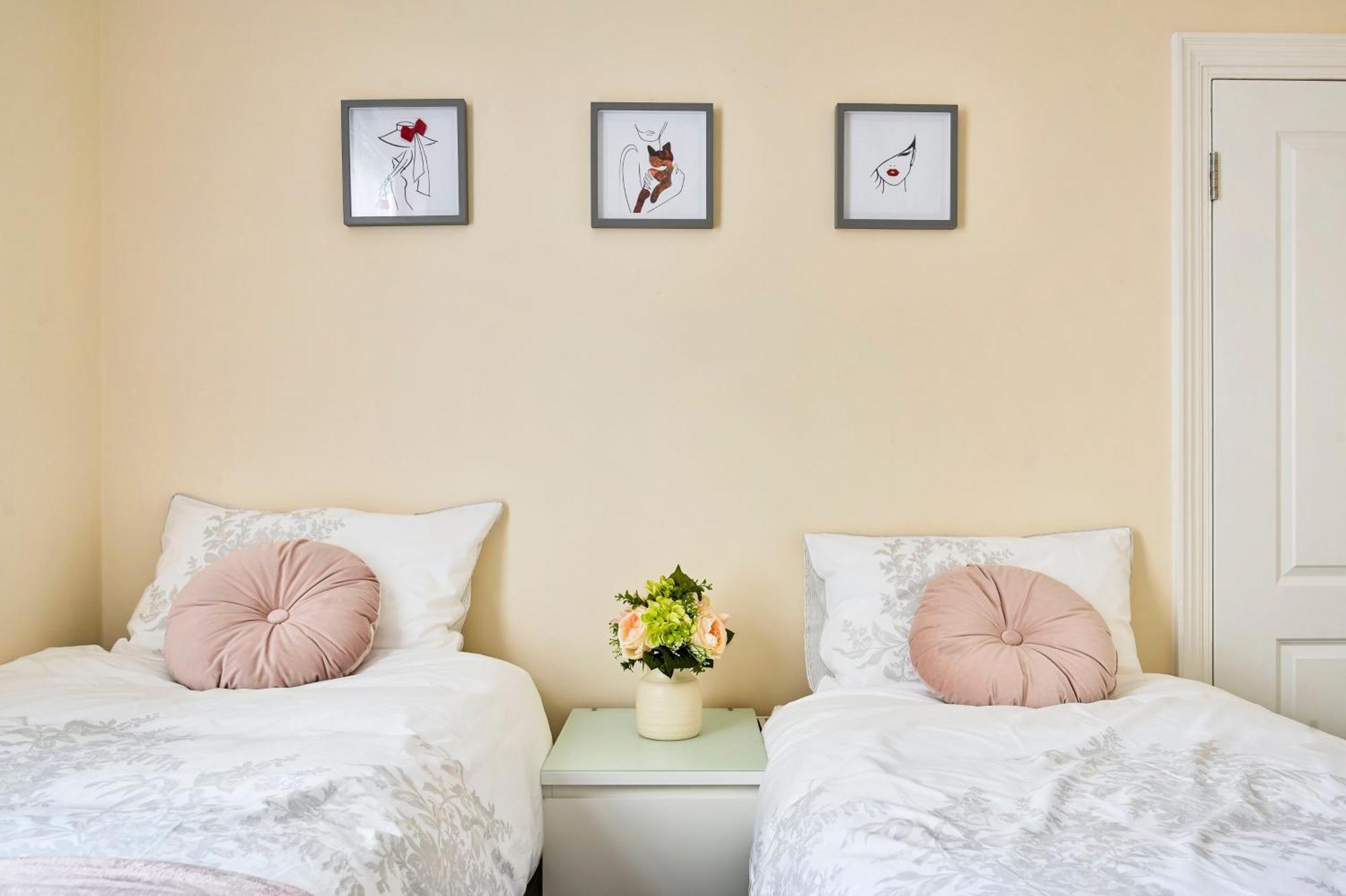 A Two Bedroom A Stride Away From Meridian Greenwich London Ngoại thất bức ảnh