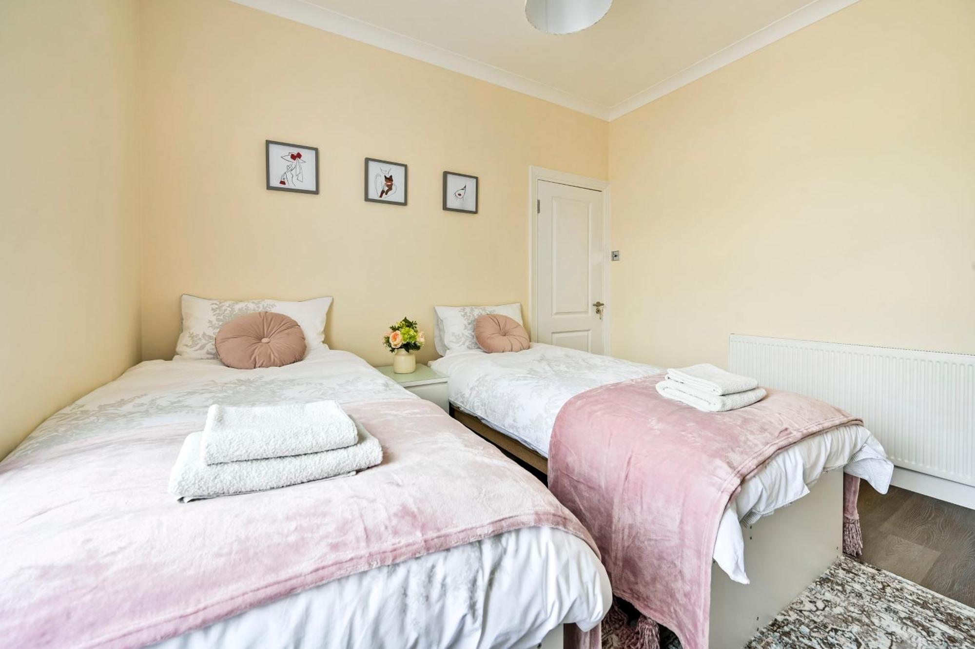 A Two Bedroom A Stride Away From Meridian Greenwich London Ngoại thất bức ảnh